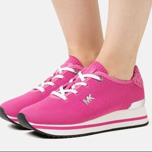 MICHAEL KORS MONIQUE TRAINER SNEAKERS 💖